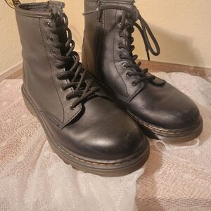 Dr. Martens Child Size 4